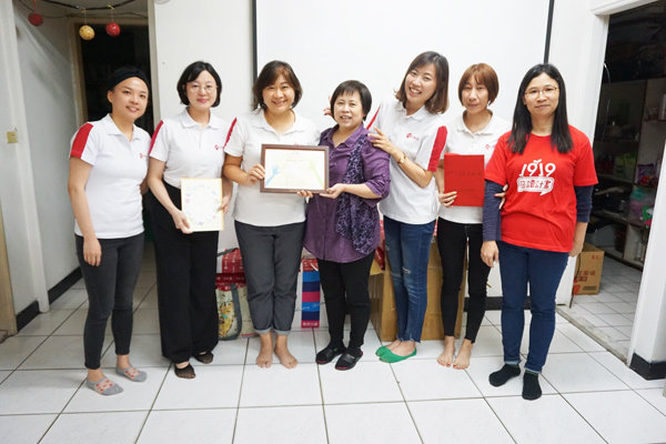 DKSH Taiwan brings holiday joy with the“Shoebox Christmas gift initiative”